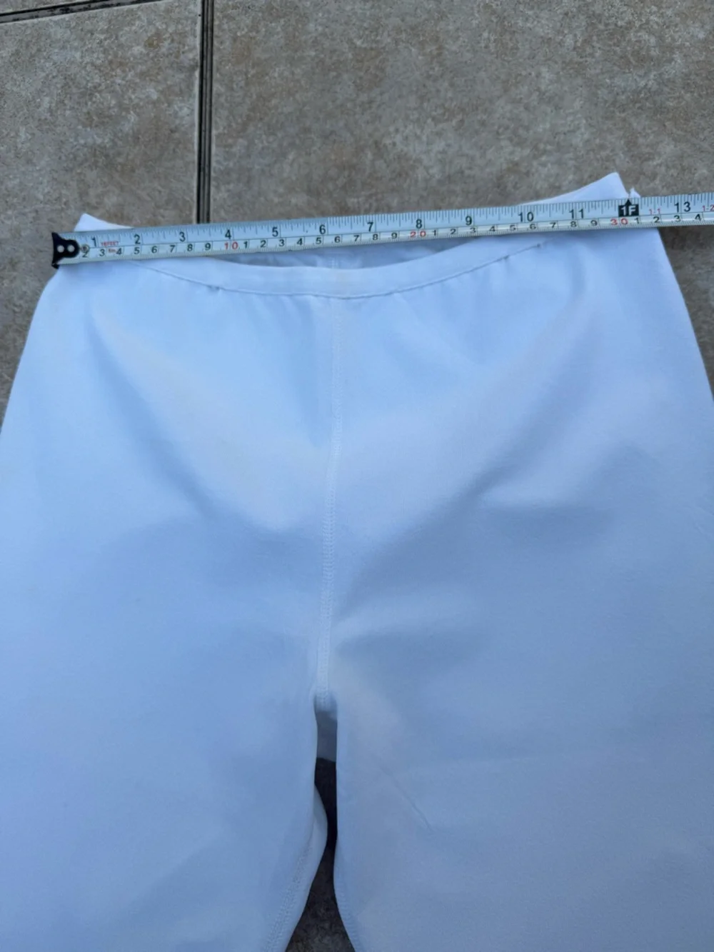 Alaia White Bermuda Leggings - Picture 8 of 12